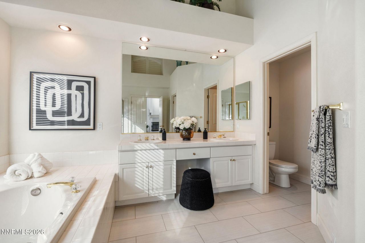 6186 Squires Lane, Reno, NV 89519 Photo