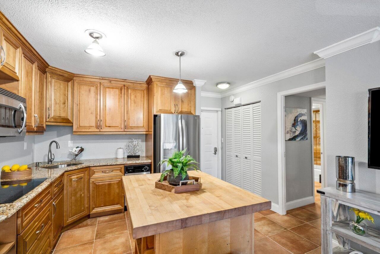 501 Greensward Lane, Unit 101-C, Delray Beach, FL 33445 Photo