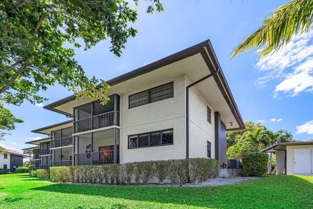501 Greensward Lane, Unit 101-C, Delray Beach, FL 33445 Photo