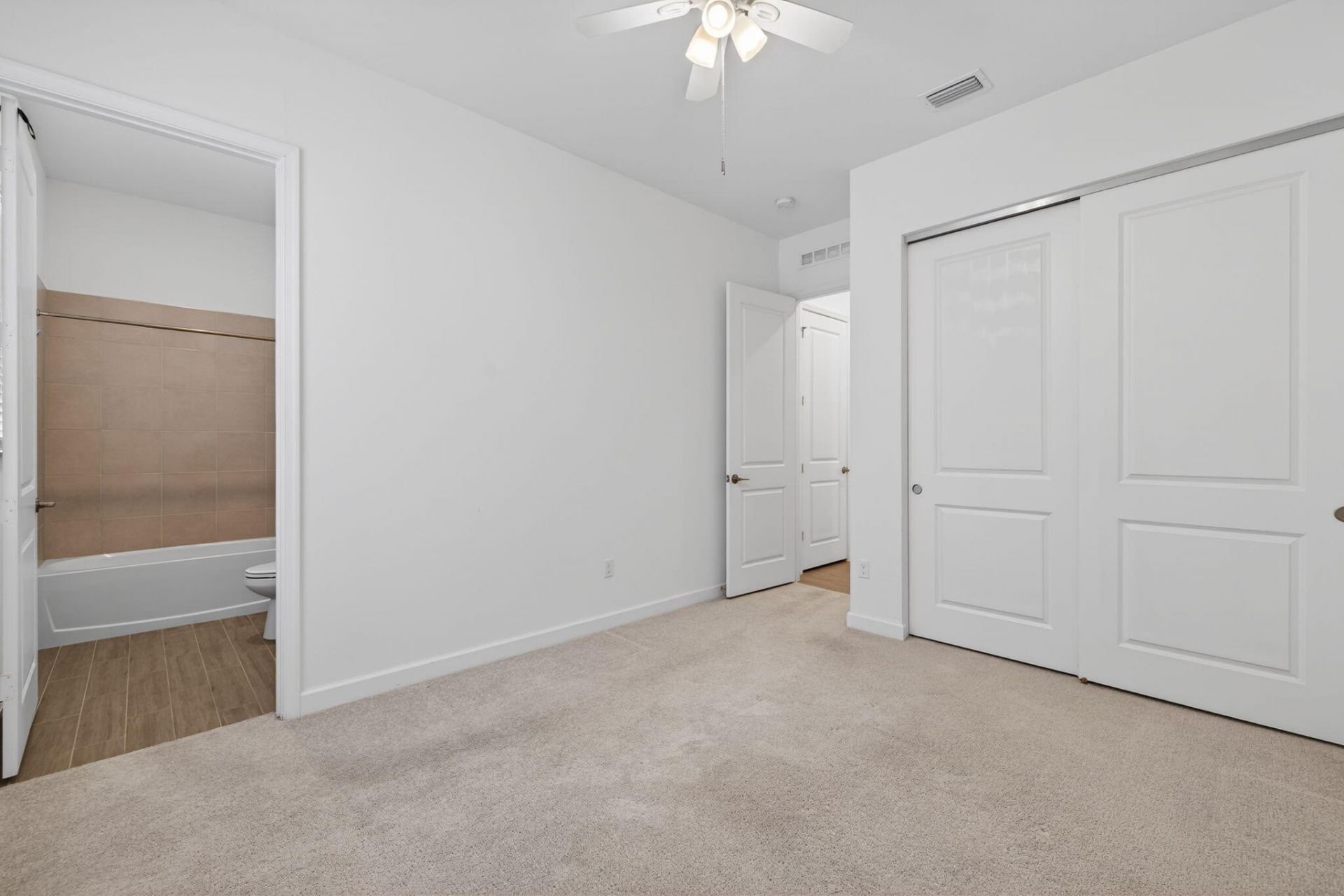 607 SE Mulberry Way, Port Saint Lucie, FL 34984 Photo