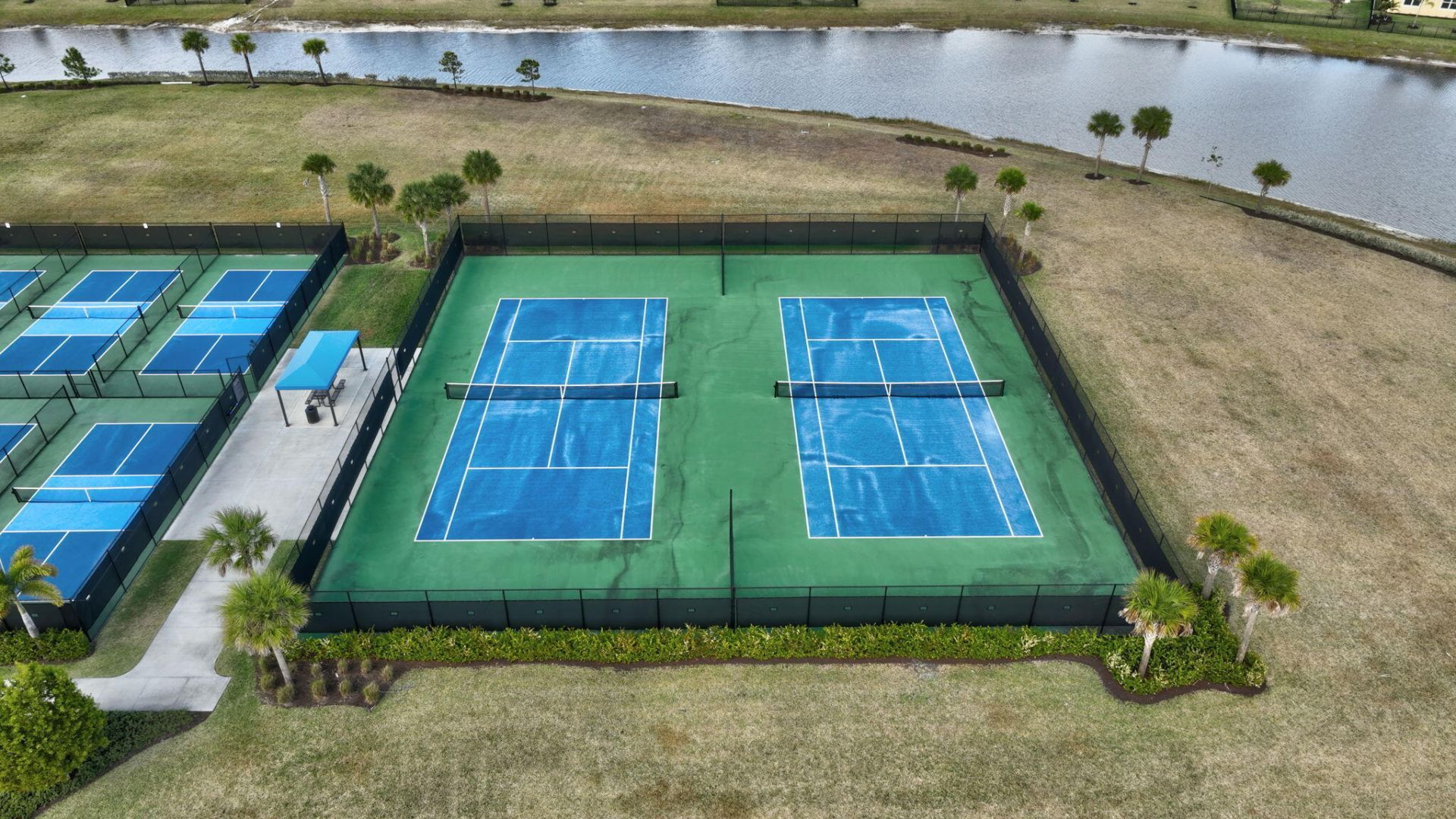 607 SE Mulberry Way, Port Saint Lucie, FL 34984 Photo