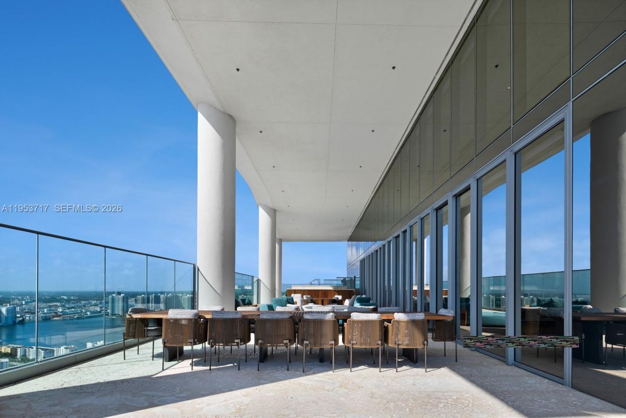 18501 Collins Ave , Unit 3704, Sunny Isles Beach, FL 33160 Photo