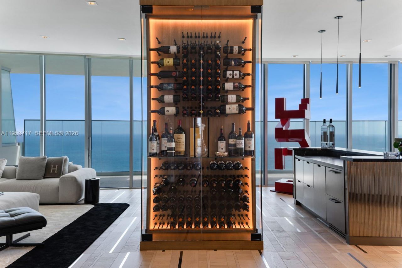 18501 Collins Ave , Unit 3704, Sunny Isles Beach, FL 33160 Photo