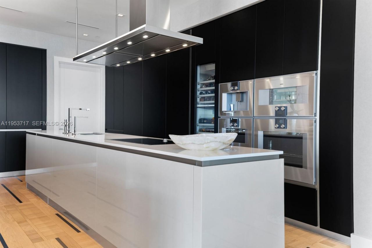 18501 Collins Ave , Unit 3704, Sunny Isles Beach, FL 33160 Photo