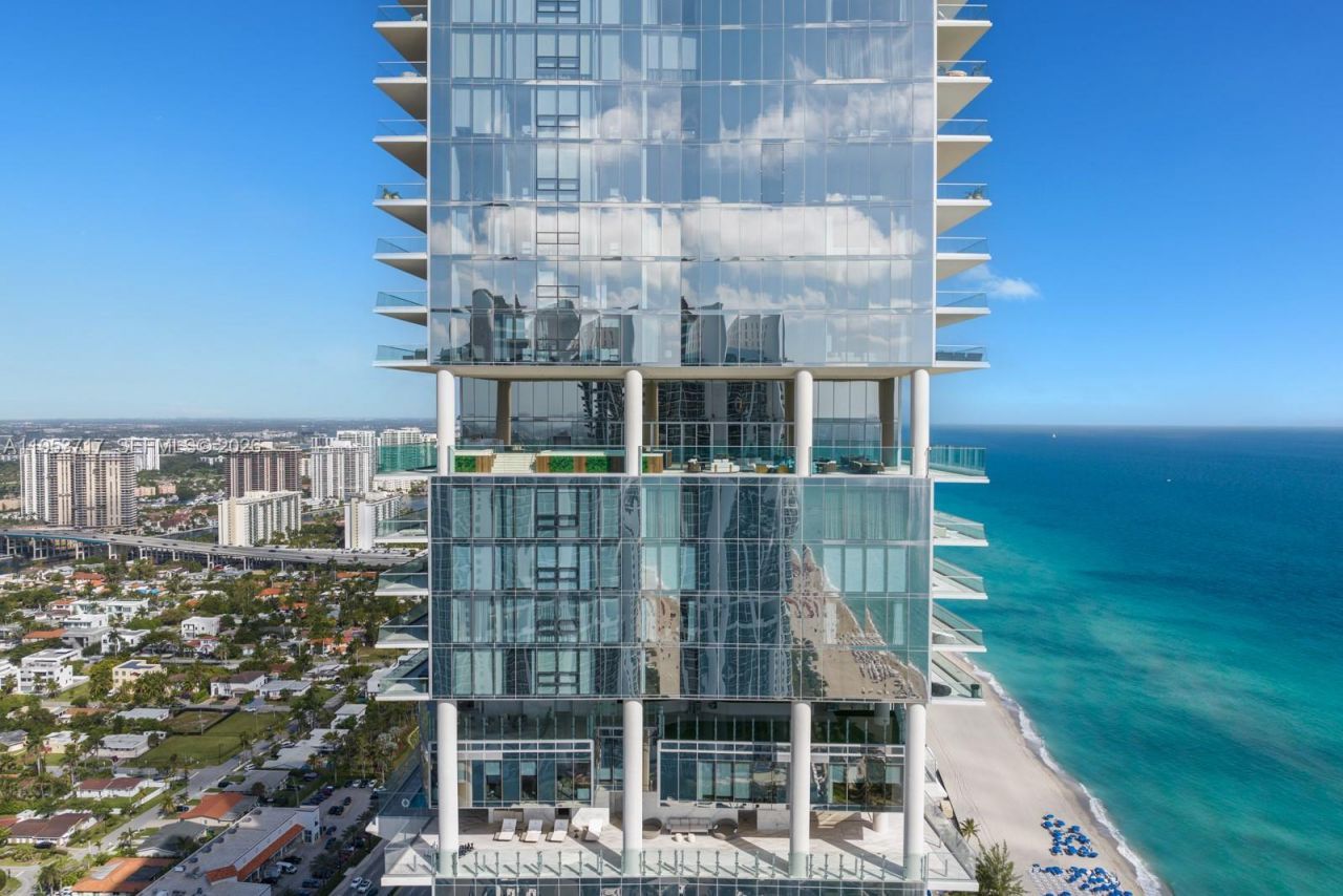 18501 Collins Ave , Unit 3704, Sunny Isles Beach, FL 33160 Photo
