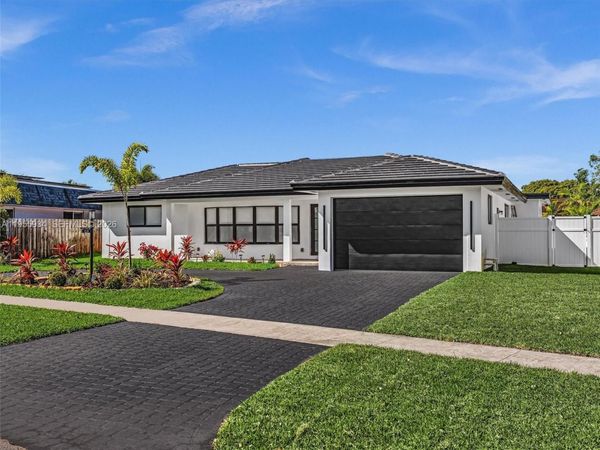 1516 N 47th Ave, Hollywood, FL 33021