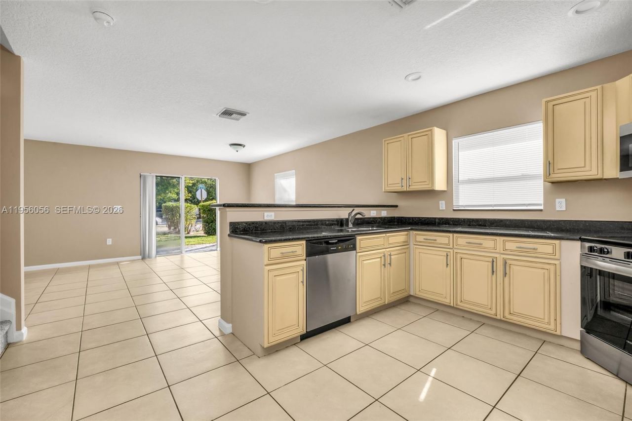 1001 SW 15th St, Deerfield Beach, FL 33441 Photo