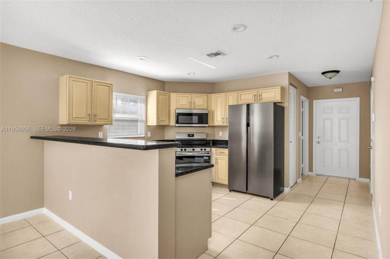 1001 SW 15th St, Deerfield Beach, FL 33441 Photo