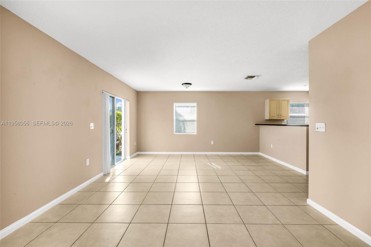 1001 SW 15th St, Deerfield Beach, FL 33441 Photo