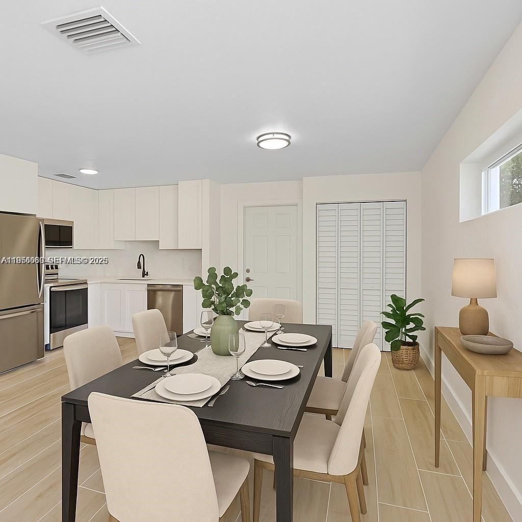 990 NE 159th St, North Miami Beach, FL 33162 Photo