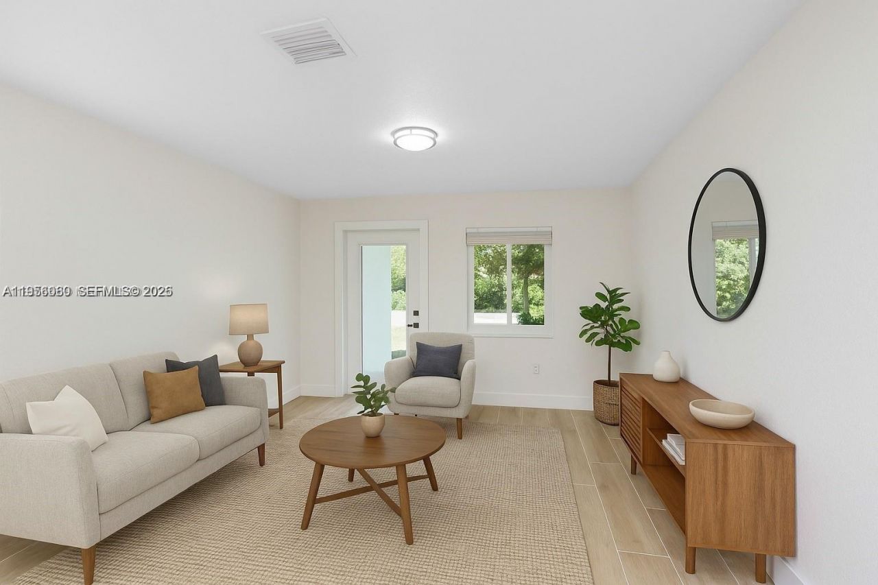 990 NE 159th St, North Miami Beach, FL 33162 Photo