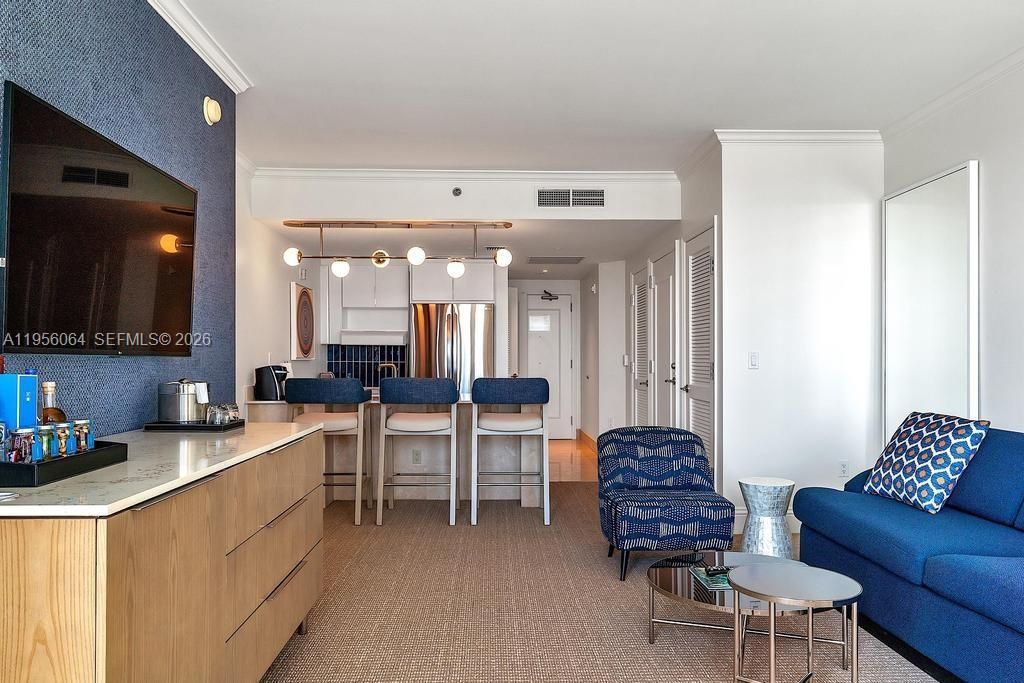 4401 Collins Ave , Unit 1712, Miami Beach, FL 33140 Photo