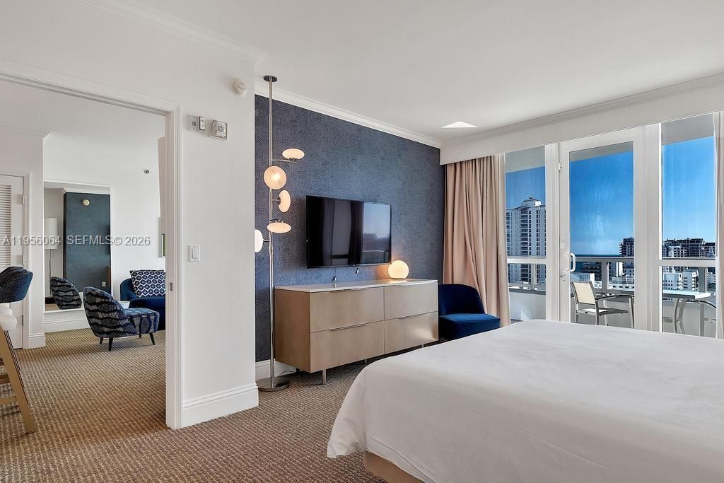 4401 Collins Ave , Unit 1712, Miami Beach, FL 33140 Photo