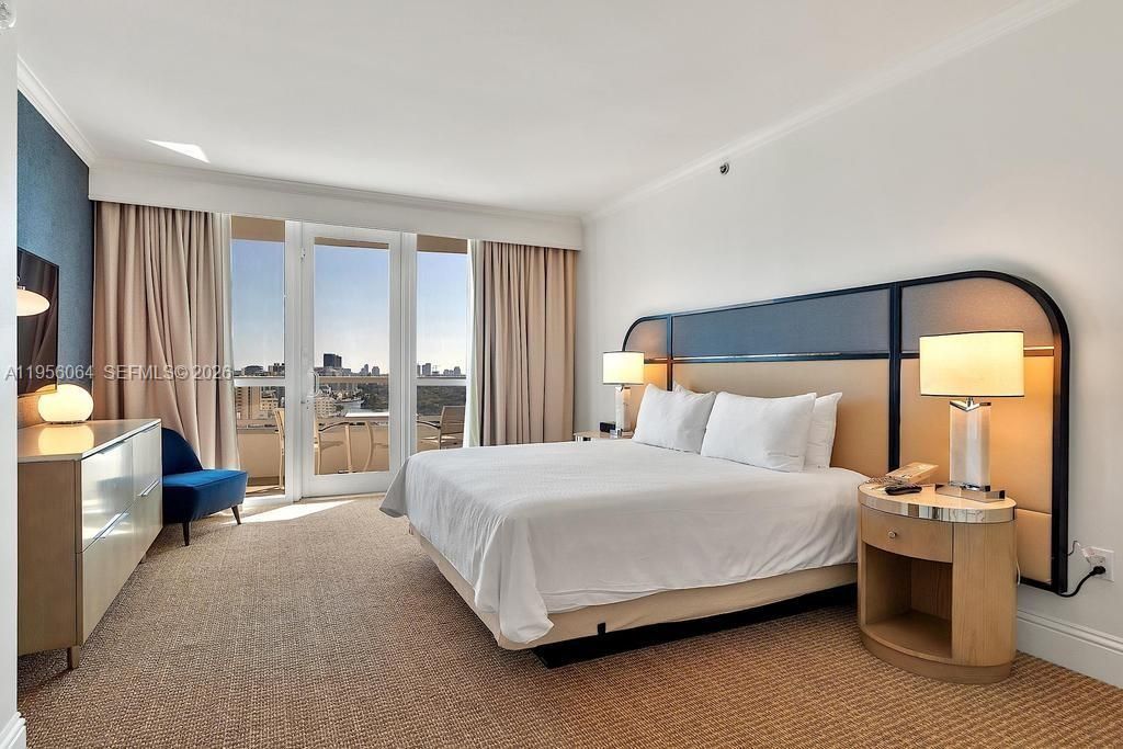 4401 Collins Ave , Unit 1712, Miami Beach, FL 33140 Photo