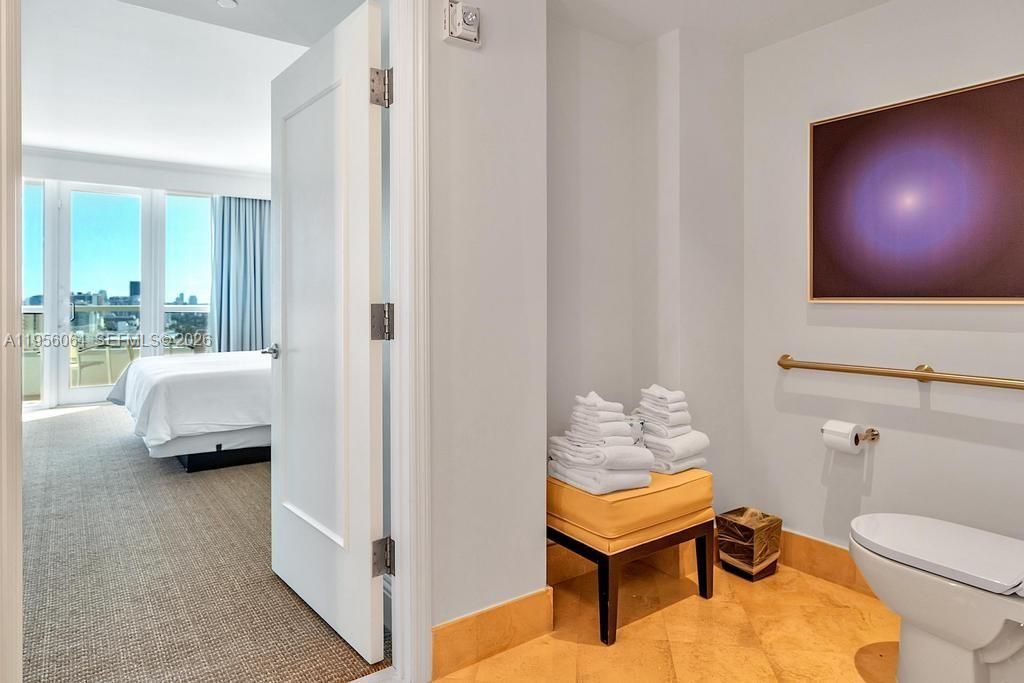 4401 Collins Ave , Unit 1712, Miami Beach, FL 33140 Photo