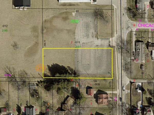 - 13th Avenue, Mendota, IL 61342