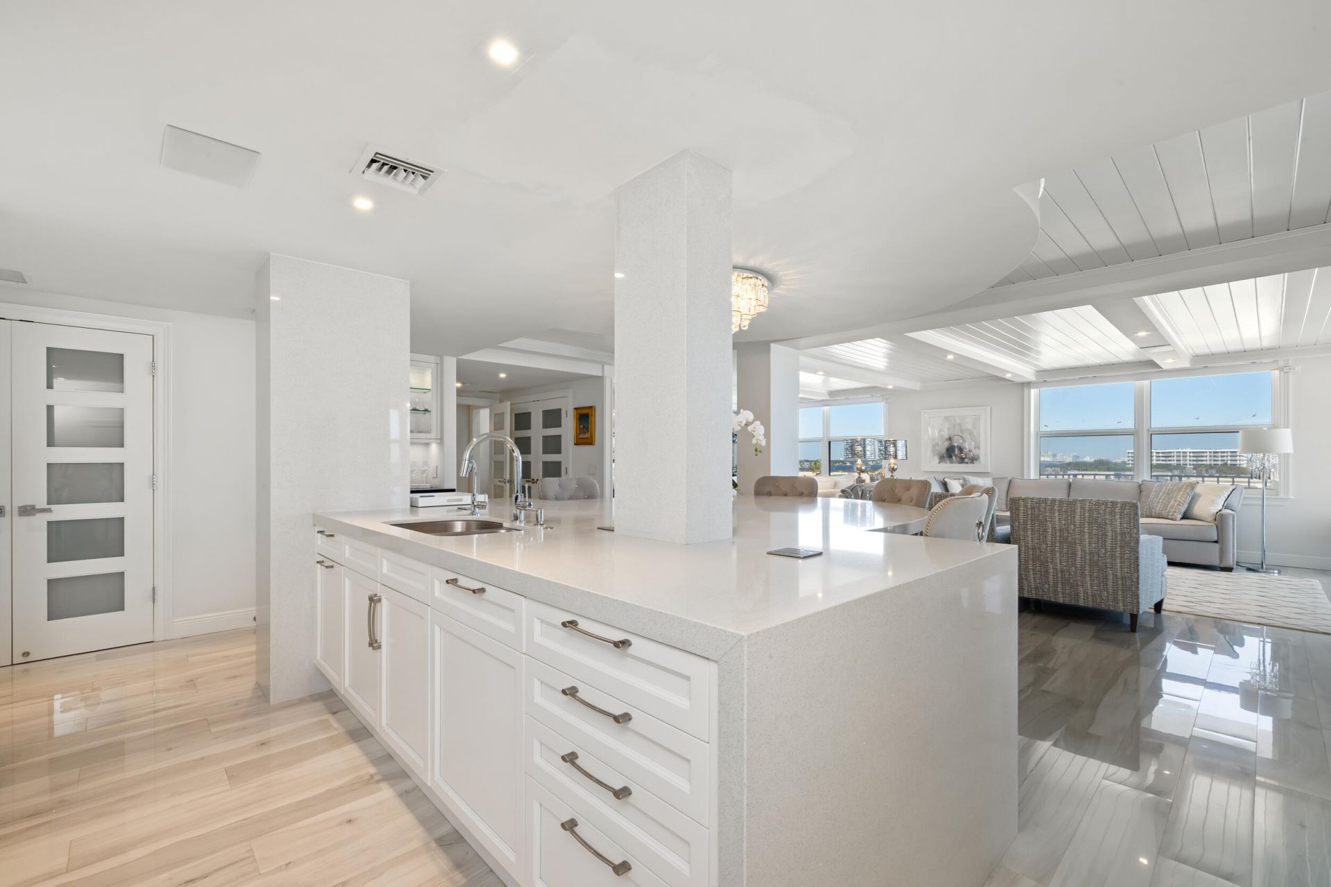 2295 S Ocean Boulevard, Unit 625, Palm Beach, FL 33480 Photo