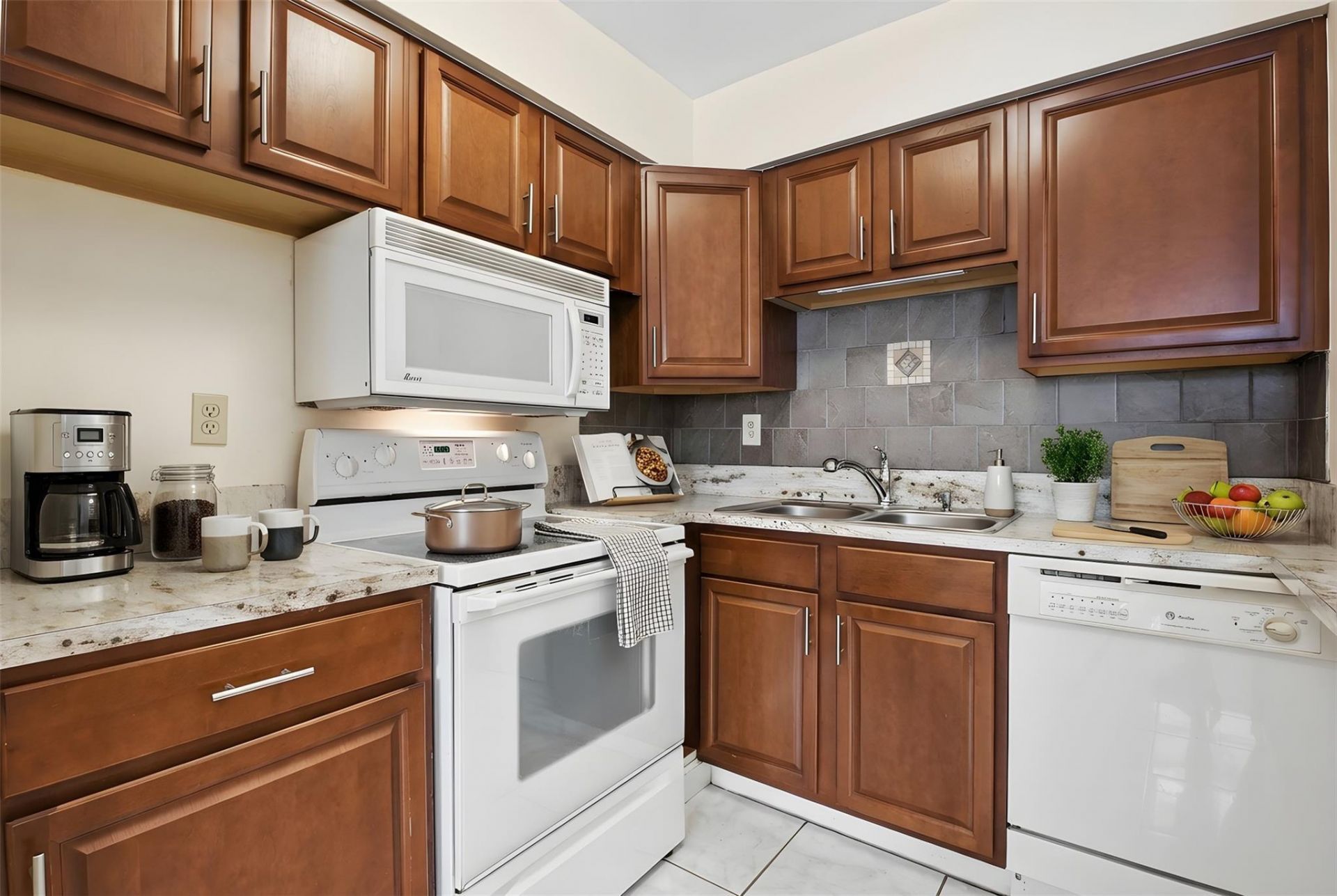 4051 NE 13th Avenue, Unit 62, Fort Lauderdale, FL 33334 Photo