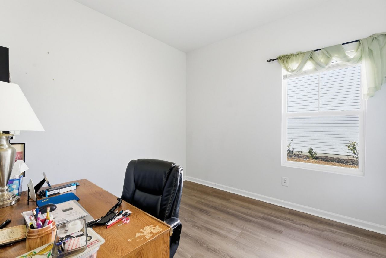 285 Firewheel Court Photo 18