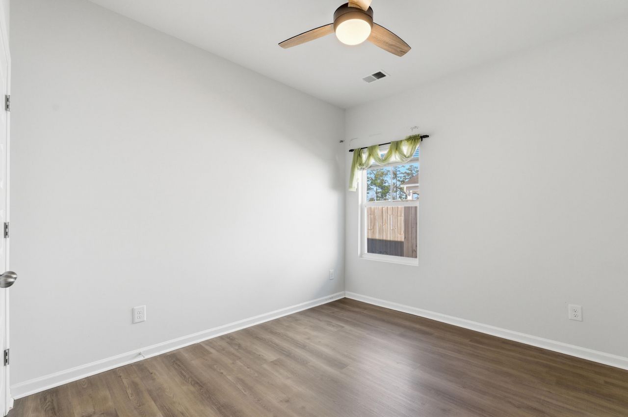 285 Firewheel Court Photo 19