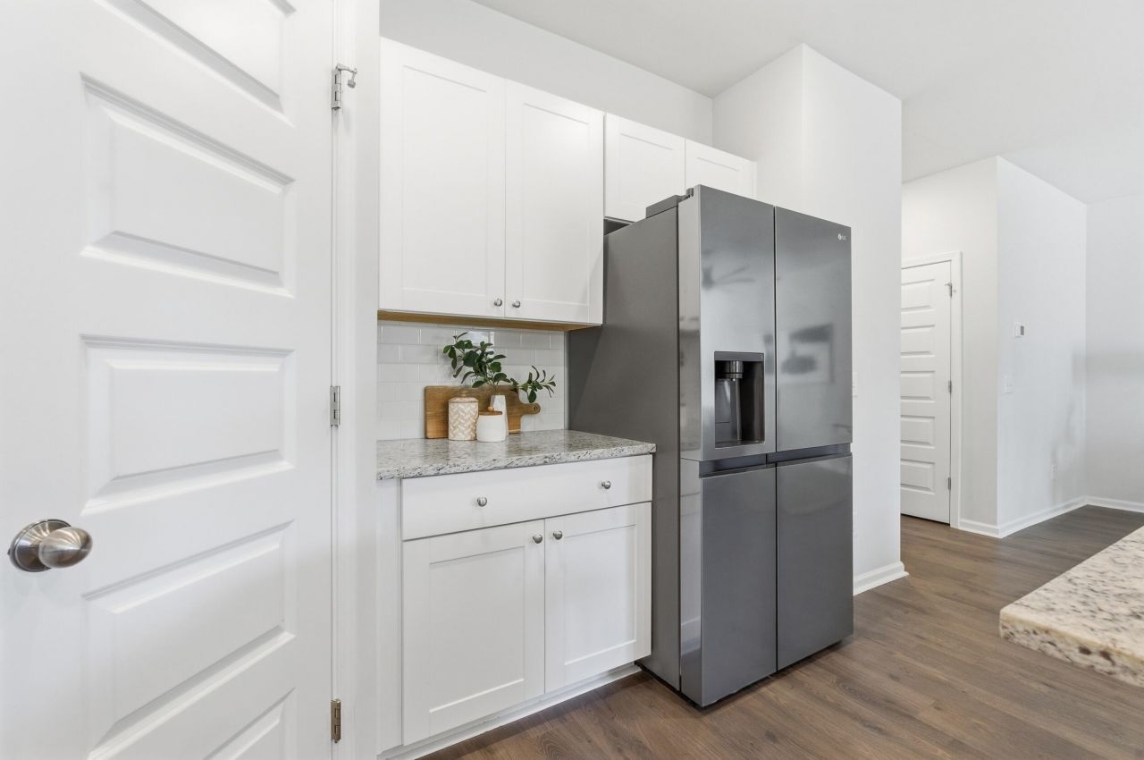 285 Firewheel Court Photo 8