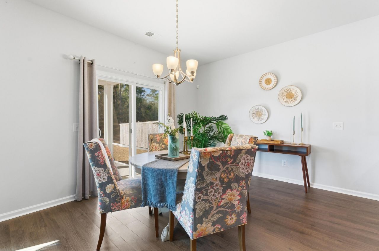 285 Firewheel Court Photo 9