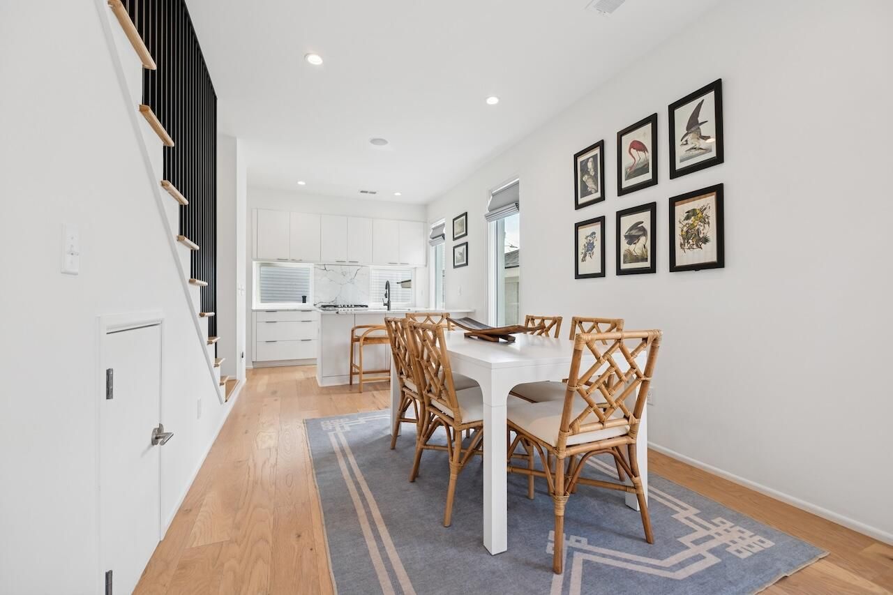 199 Fishburne Street Photo 7