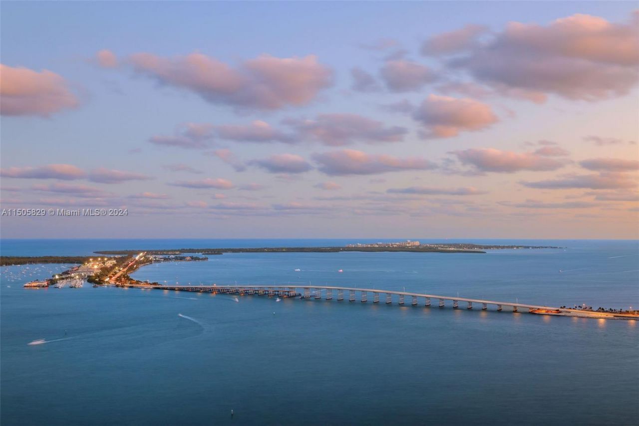 1451 Brickell Ave , Unit 4902, Miami, FL 33131 Photo