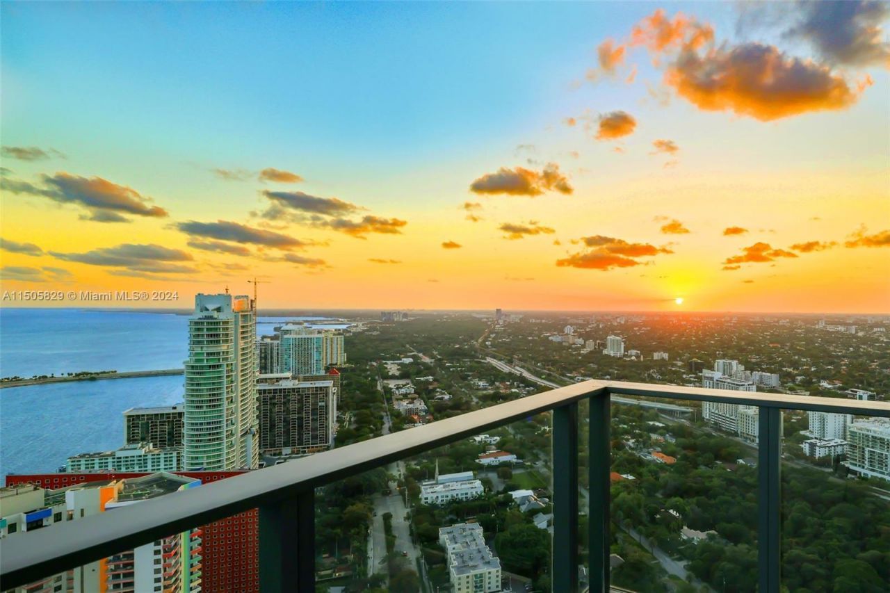 1451 Brickell Ave , Unit 4902, Miami, FL 33131 Photo