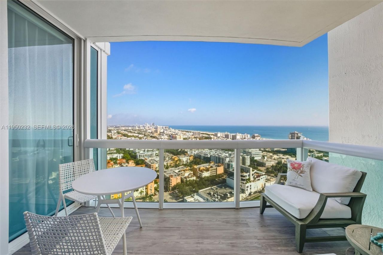 1000 S Pointe Dr, Unit 2802, Miami Beach, FL 33139 Photo