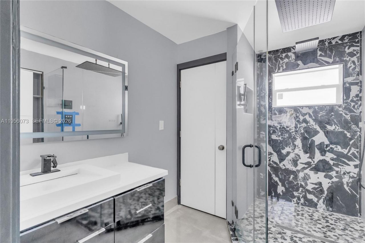 500 SW 64th Pkwy, Pembroke Pines, FL 33023 Photo