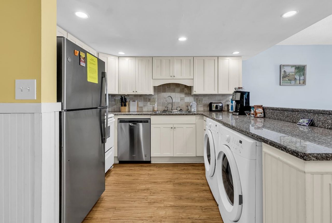 4111 S Ocean Blvd. Photo 5