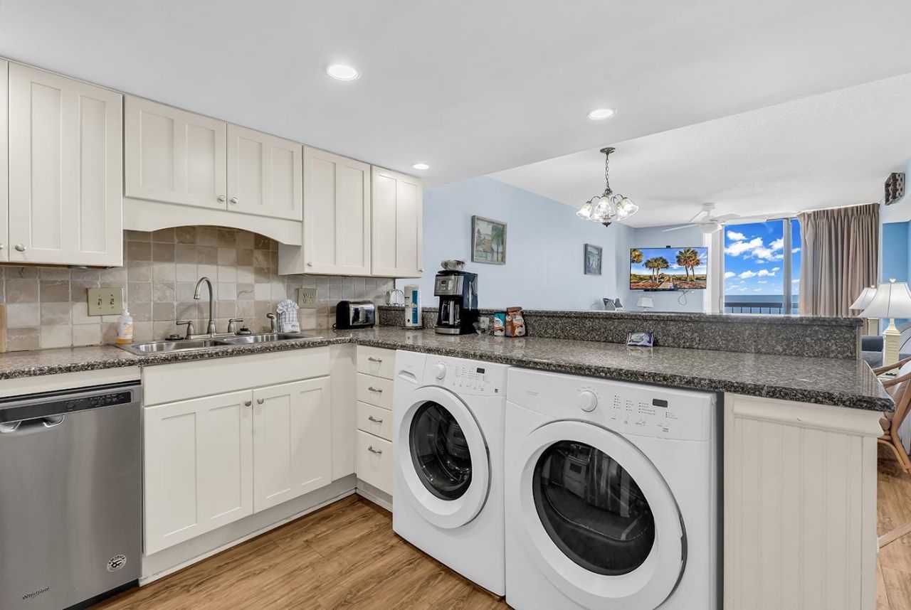 4111 S Ocean Blvd. Photo 6