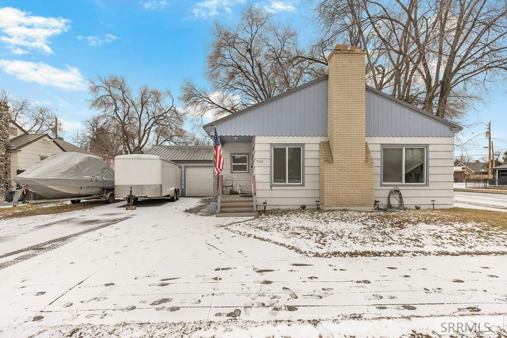 710 12th Street, Idaho Falls, ID 83404 Main Photo