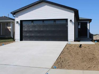 7725 Gulls Way, Lincoln, NE 68514