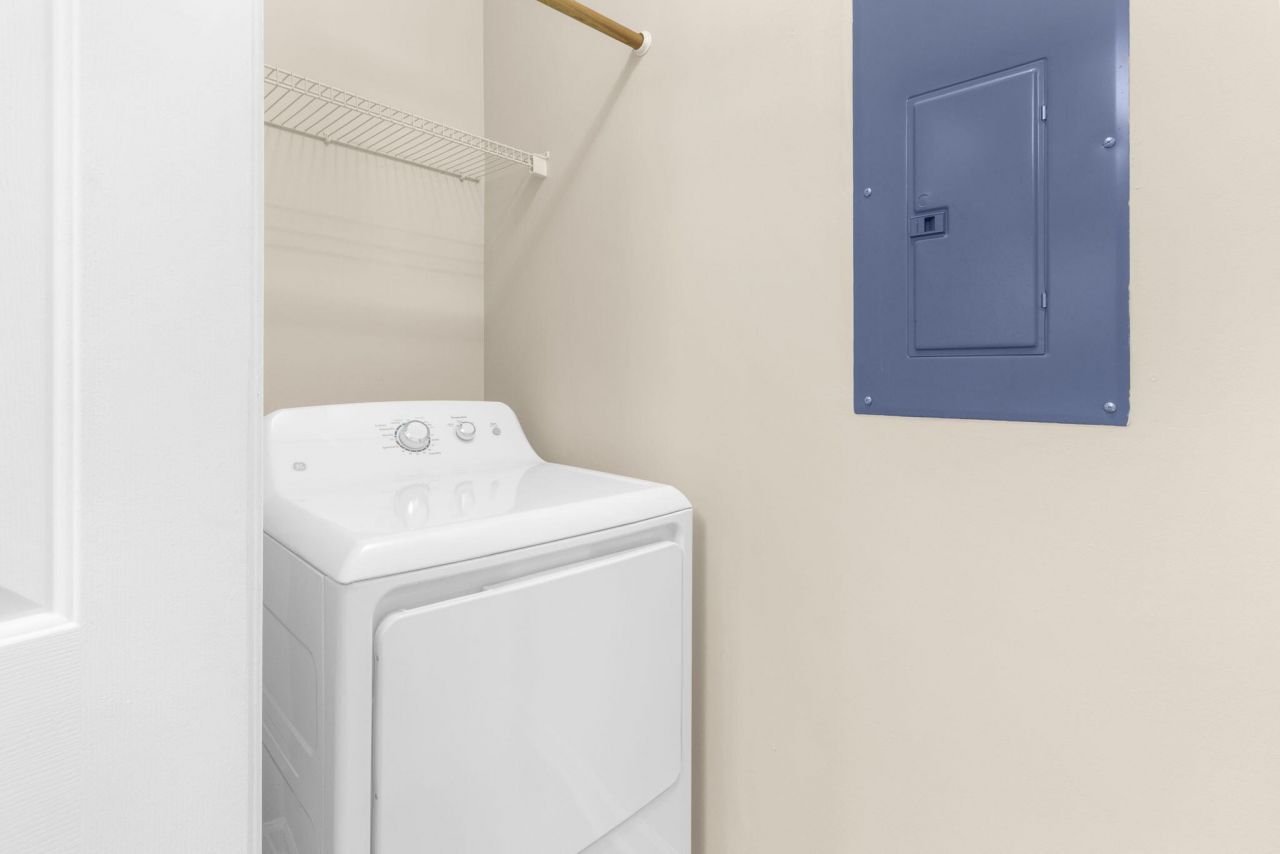 1683 Camfield Lane Photo 16