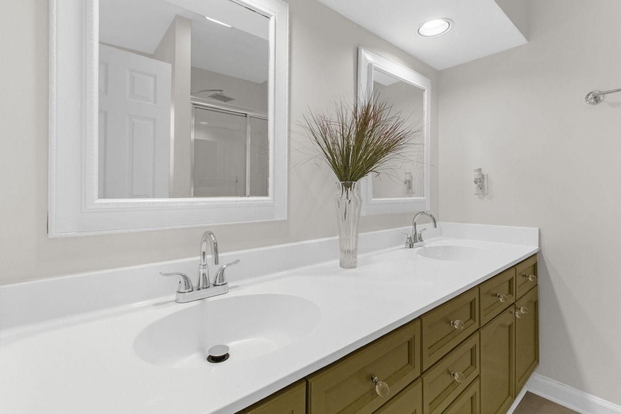 1683 Camfield Lane Photo 25