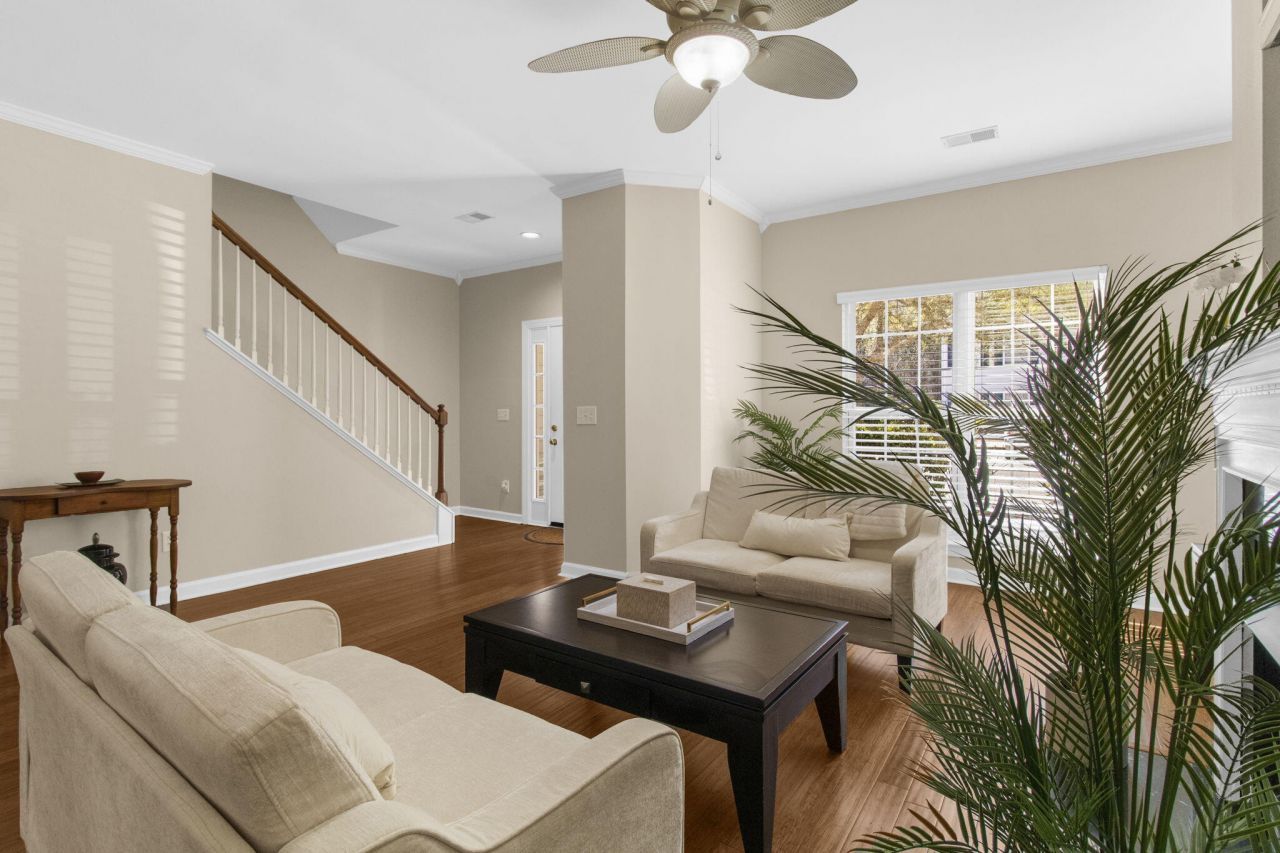 1683 Camfield Lane Photo 7