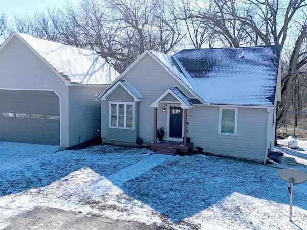 17587 Lakeshore Drive, Moravia, IA 52574