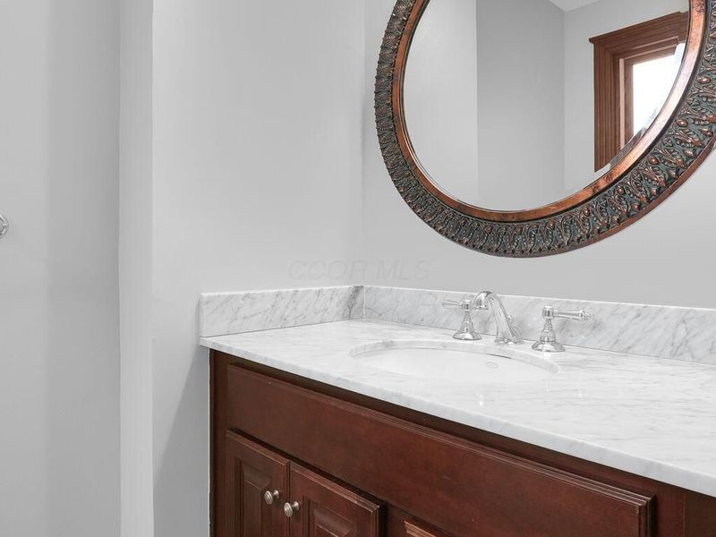 325 W 6th Avenue, Columbus, OH 43201 Photo 15