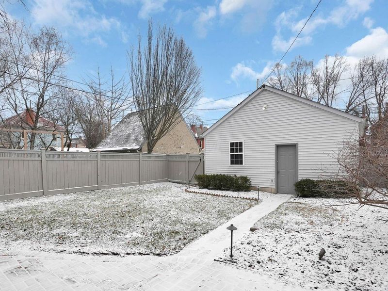 325 W 6th Avenue, Columbus, OH 43201 Photo 33