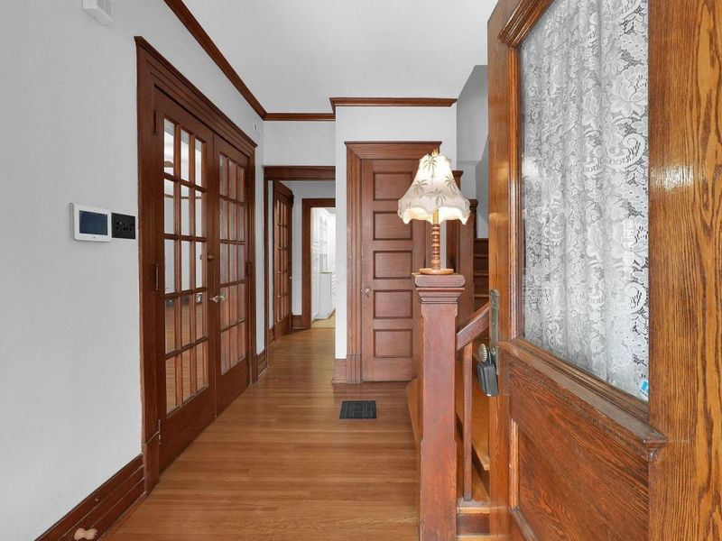 325 W 6th Avenue, Columbus, OH 43201 Photo 5