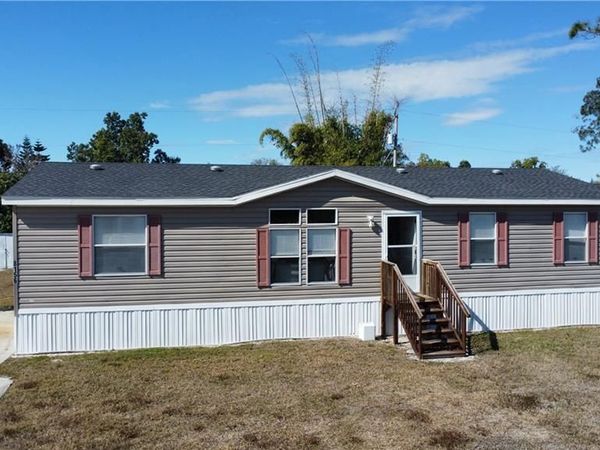 8156 Penny DR, NORTH FORT MYERS, FL 33917