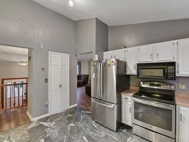 3899 Ridgedale Drive, Cincinnati, OH 45247 Photo 11