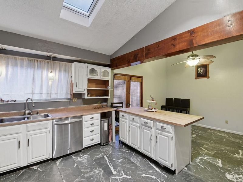 3899 Ridgedale Drive, Cincinnati, OH 45247 Photo 11