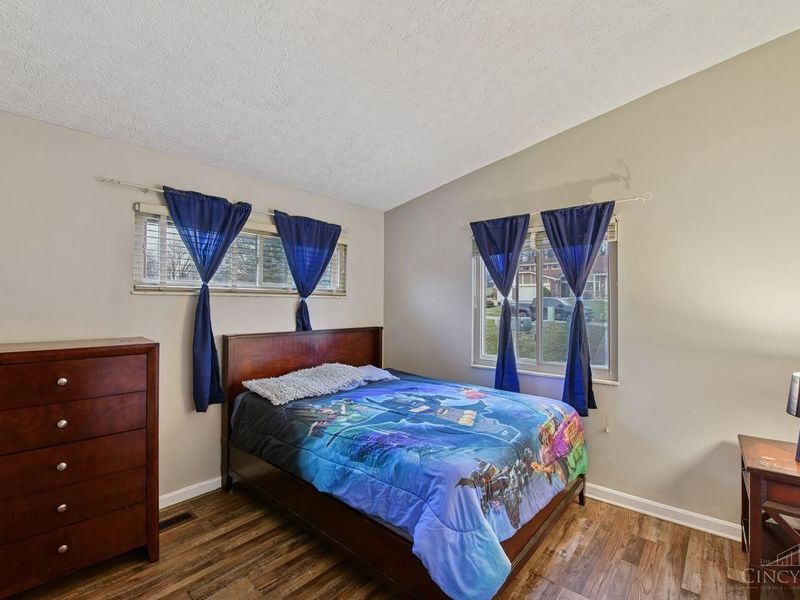 3899 Ridgedale Drive, Cincinnati, OH 45247 Photo 17