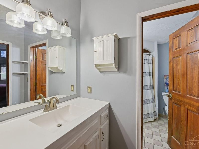 3899 Ridgedale Drive, Cincinnati, OH 45247 Photo 23