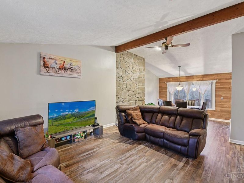 3899 Ridgedale Drive, Cincinnati, OH 45247 Photo 4