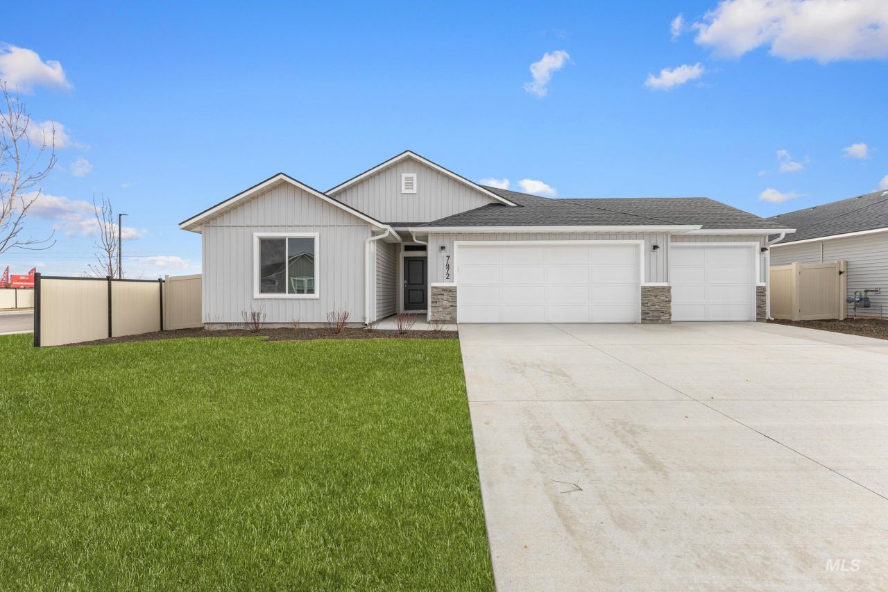 7472 S Menzingers Ave, Meridian, ID 83642 Main Photo