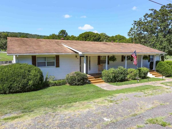 901 E HWY 270, Mount Ida, AR 71957